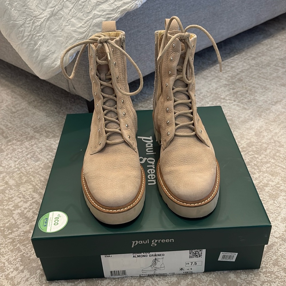 Gently used women’s Paul Green Joan lug boot - Picture 2 of 4